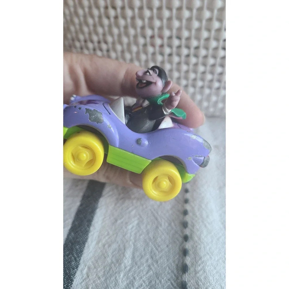 1997 Tyco Jim Henson Count Dracula Metal Car Collectible Matchbox Diecast